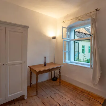 Casa Josef Bacon - La Strada - Aparthotel