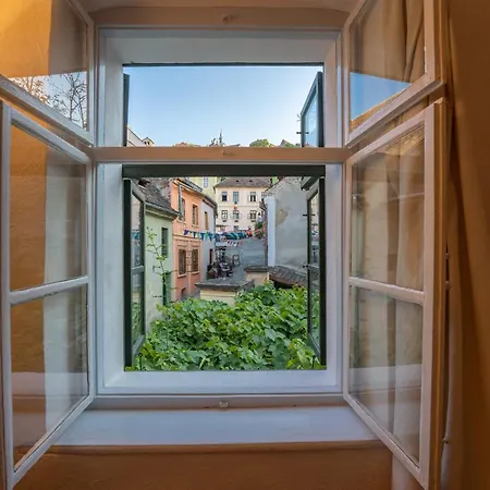 Casa Josef Bacon - La Strada - * Sighisoara